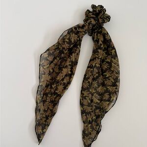 Anthropologie Leaves Patterned Hair Scarf